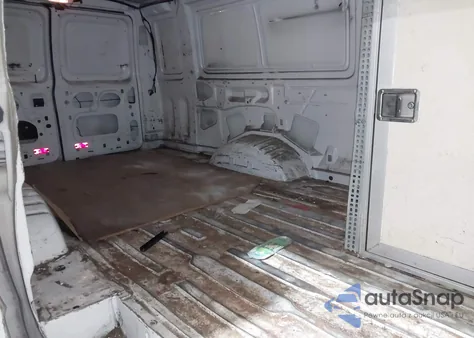 2011 Ford E-350 Super Duty Commercial z USA, uszkodzony, nr VIN 1FTSS3EL9BDA84421